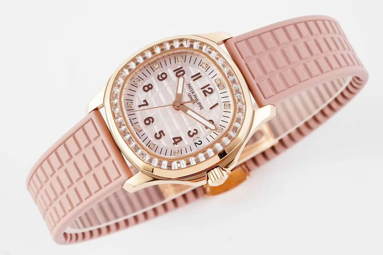 Aquanaut Luce 5072R cadran MOP en or rose – Image 3