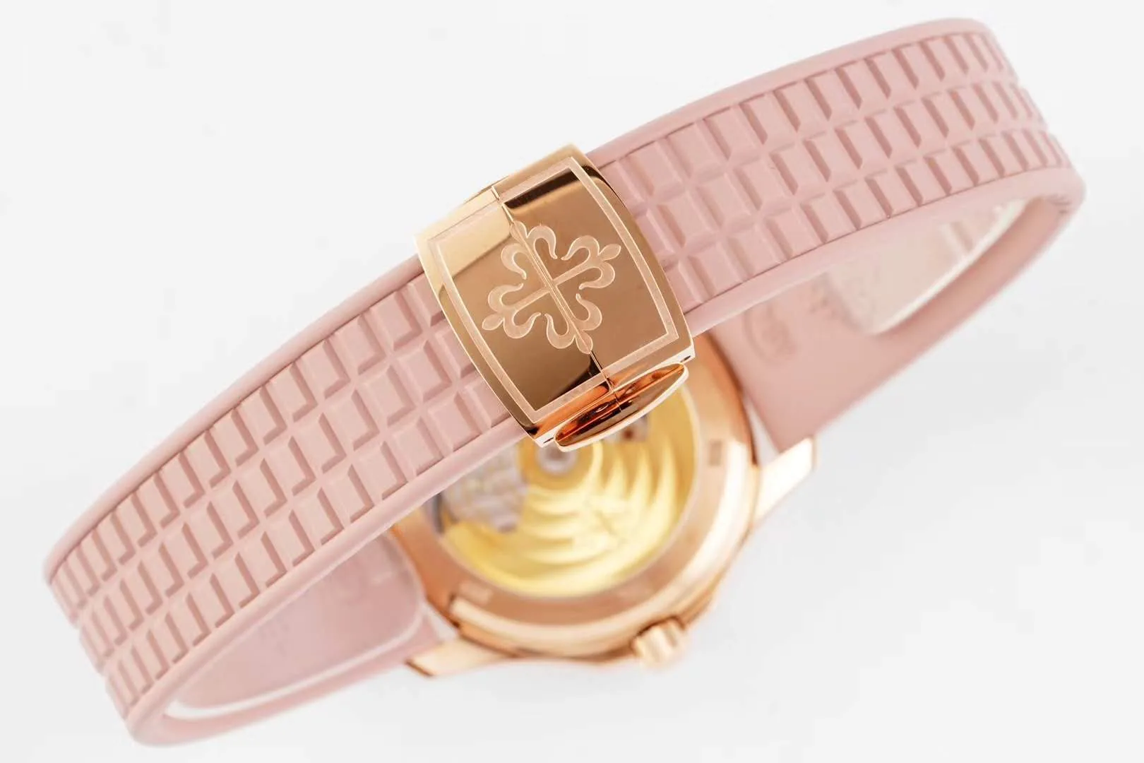 Aquanaut Luce 5072R cadran MOP en or rose – Image 8
