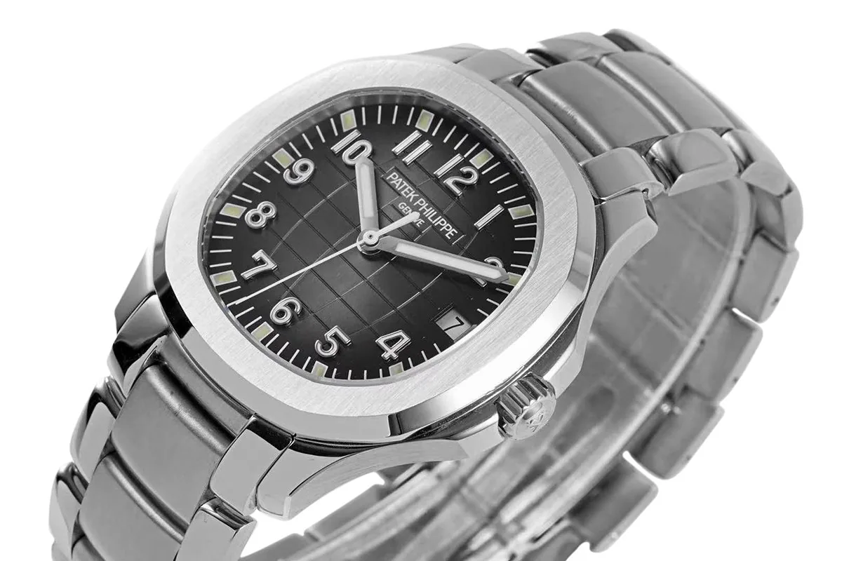 Aquanaut 5167/1A-001 esfera negra en acero con brazalete - Imagen 3