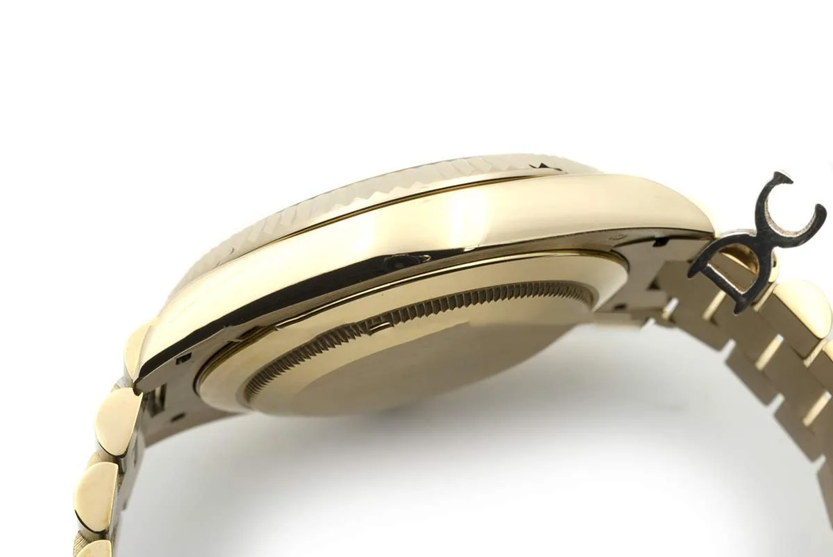 Day-Date 40 228238 Clean Factory cadran champagne en or jaune – Image 4