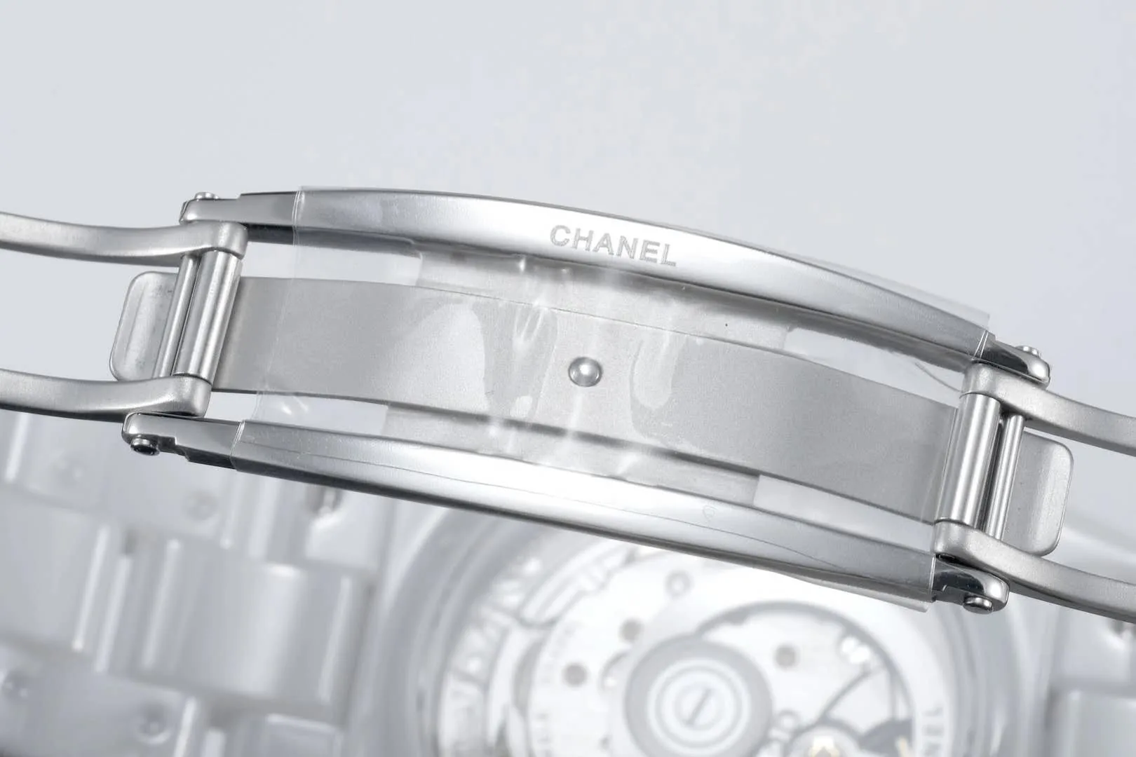 J12 White Ceramic and Steel with Diamond Markers Ref: H5705 - Image 7