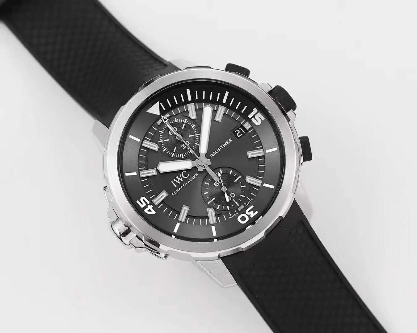Aquatimer Chronograph Edition IW379506 „Sharks“ – Bild 3