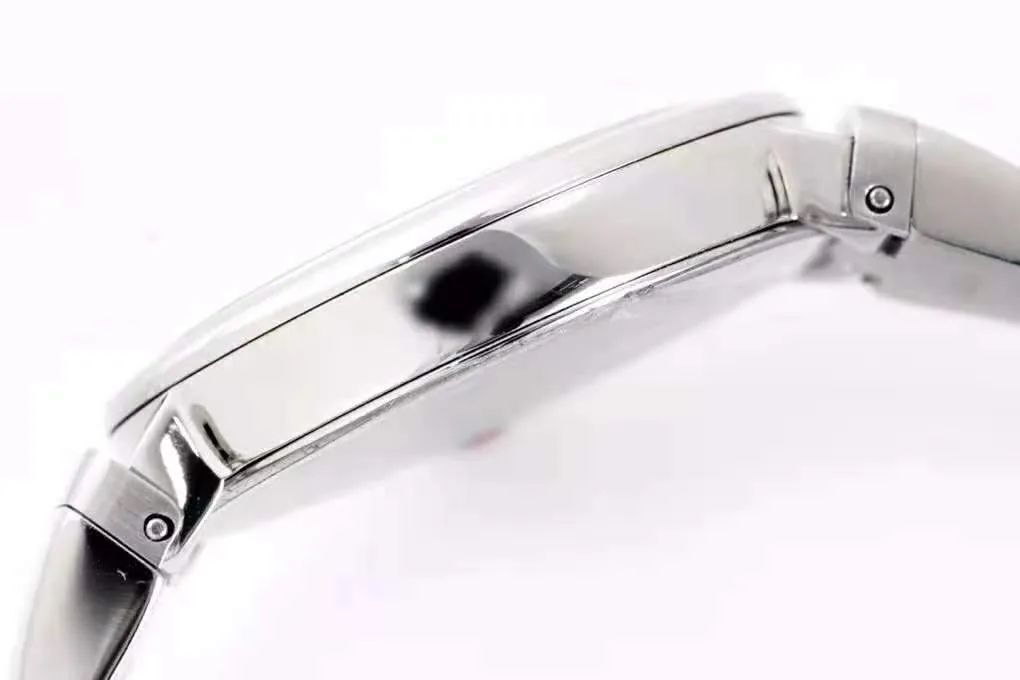 Lvcea Silver Dial in Steel - Image 8