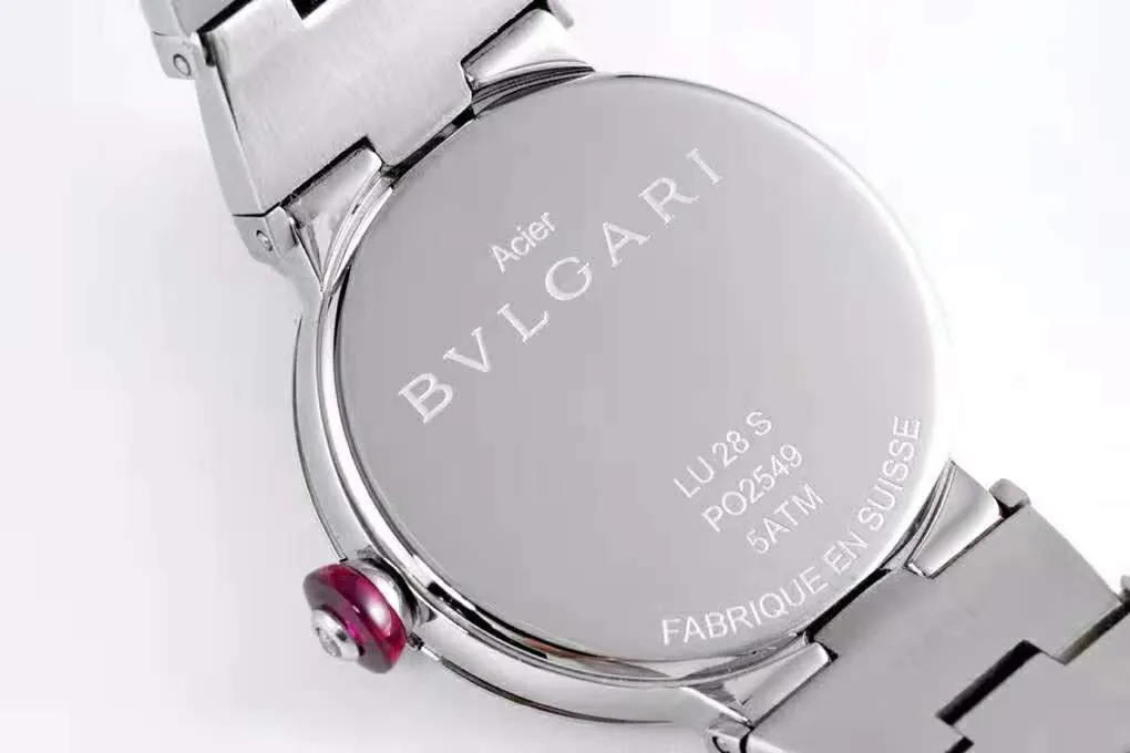 Lvcea Silver Dial in Steel - Image 4