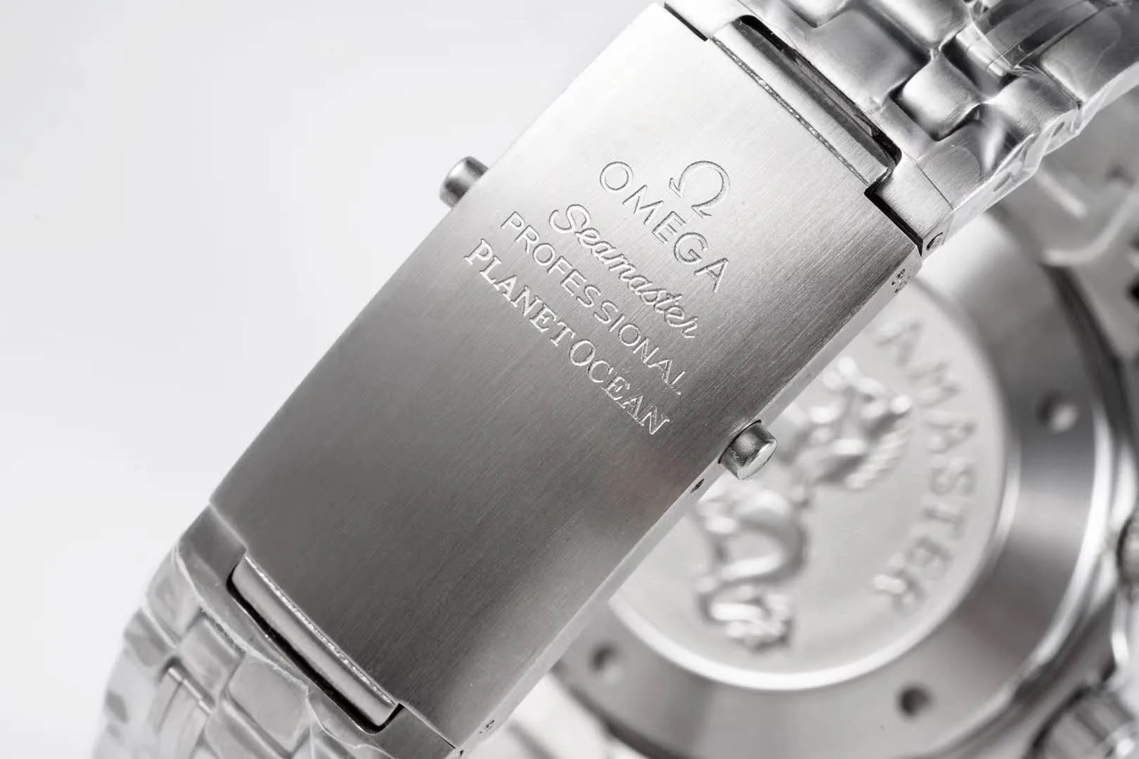 Seamaster Diver 300m chronographe cadran noir sur bracelet – Image 6