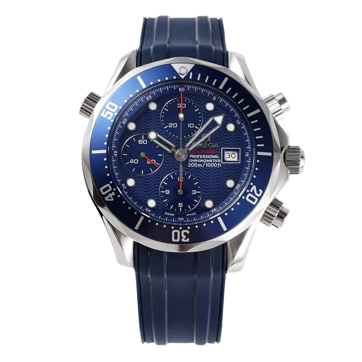 Seamaster Diver 300m chronographe cadran bleu sur bracelet en caoutchouc