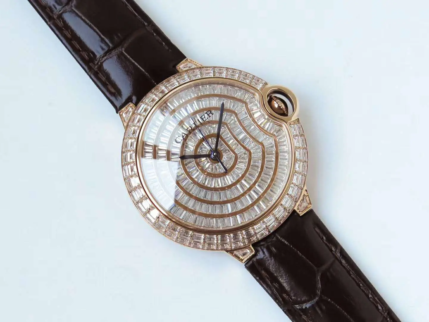 Ballon Bleu de Cartier 42mm diamantbesetztes Zifferblatt in Roségold – Bild 4