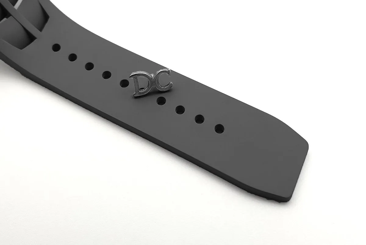 RM 011 Saint Tropez Polo Club céramique ATZ blanche et titane sur bracelet en caoutchouc gris – Image 10