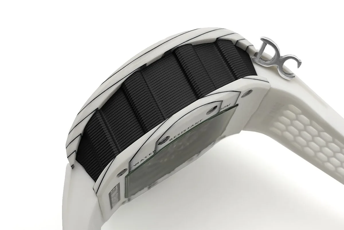 RM 035-02 Black Toro Americas in NTPT-Carbon am weißen Kautschukarmband – Bild 6