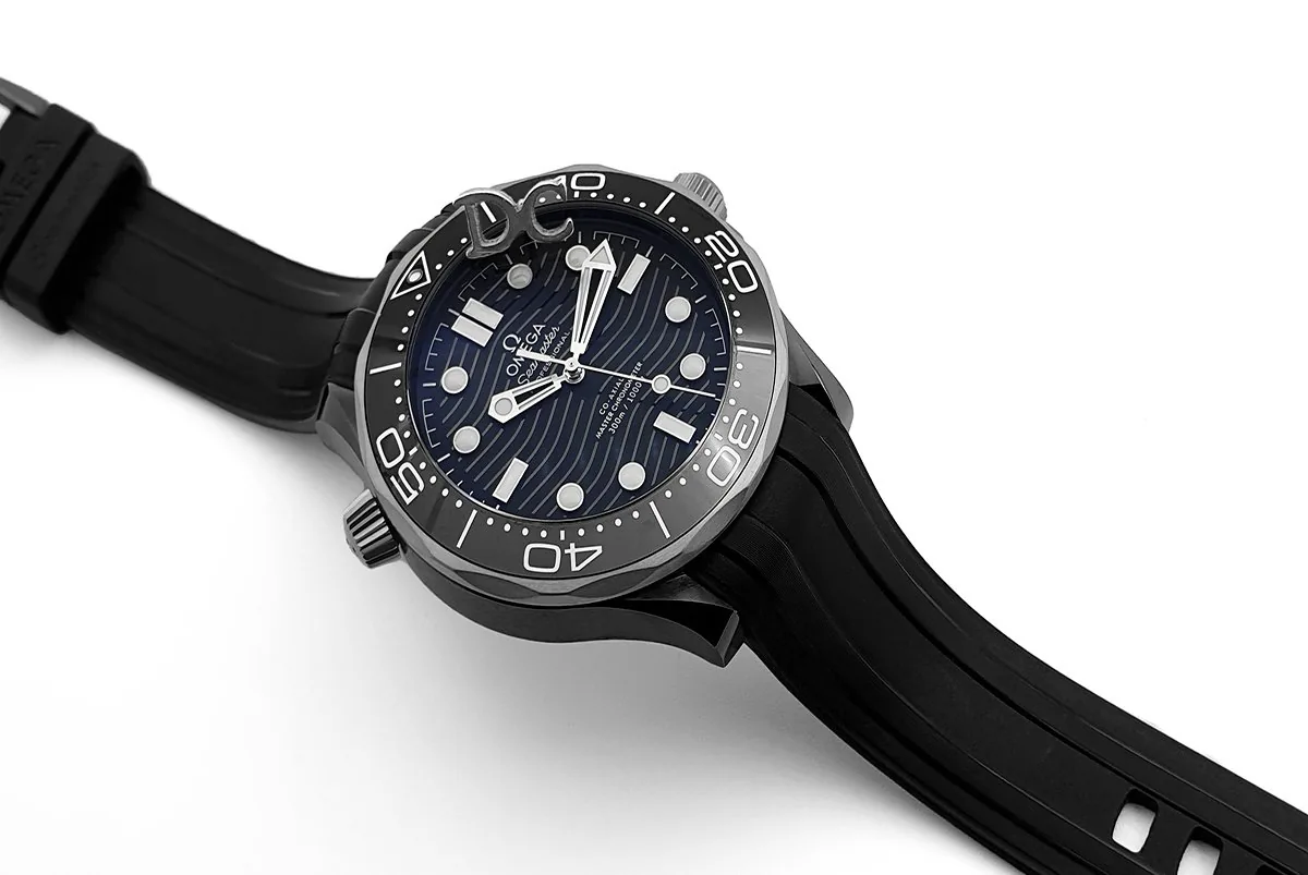 Seamaster Diver 300M Co-Axial Master Chronometer Black Dial 43.5mm on Black Rubber Strap - Image 2