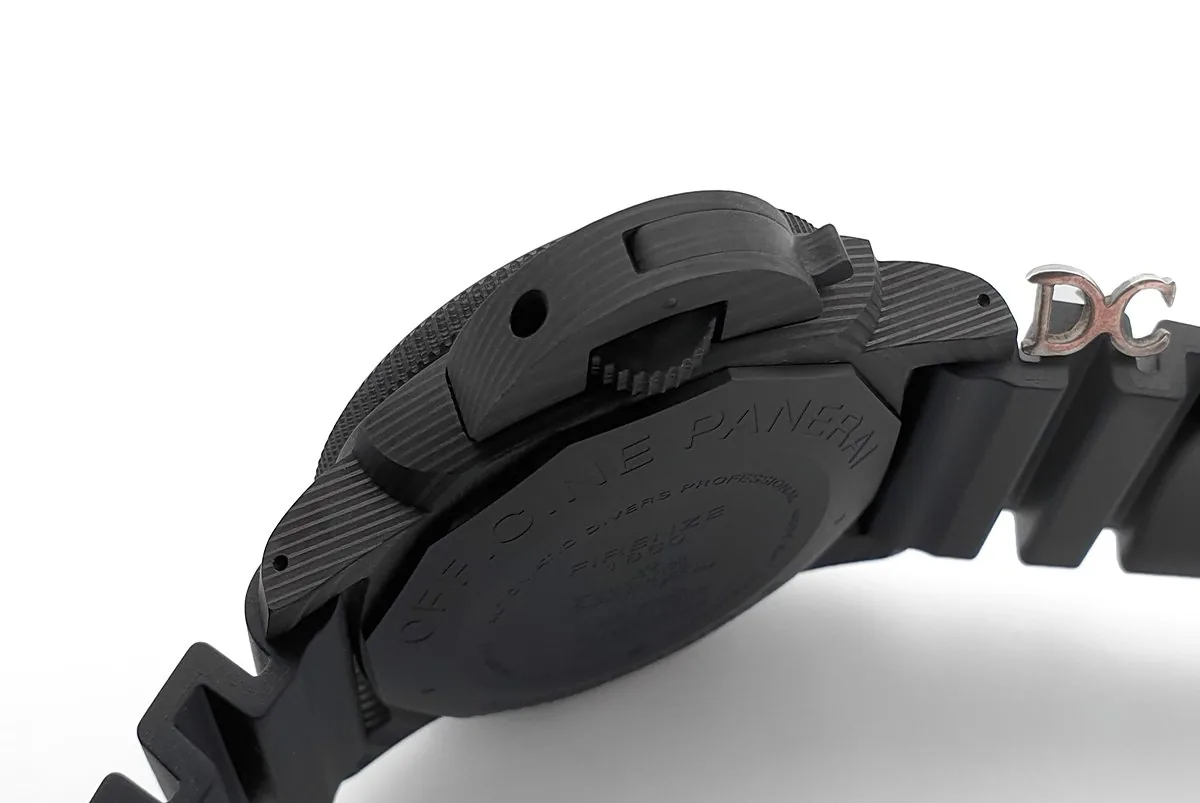 PAM1616 Luminor Submersible Carbotech – Image 13