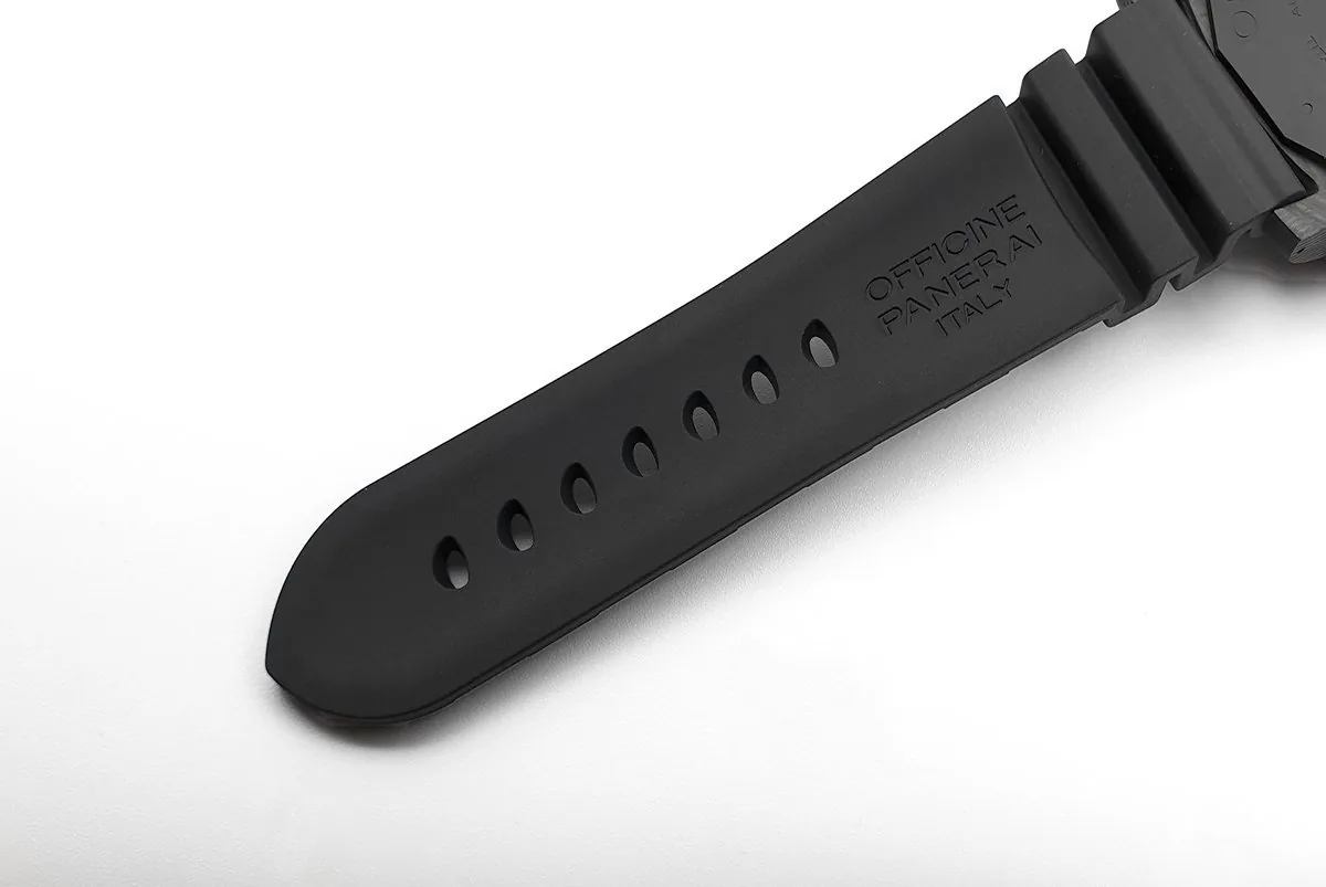 PAM1616 Luminor Submersible Carbotech – Image 10