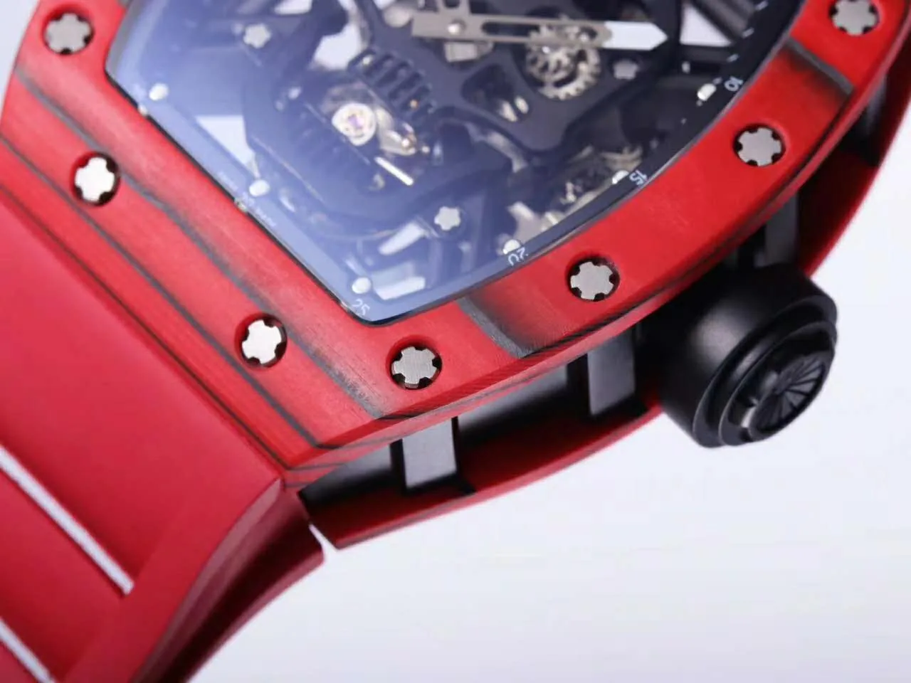 RM 052-01 Tourbillon Black Skull en carbono NTPT rojo - Imagen 5