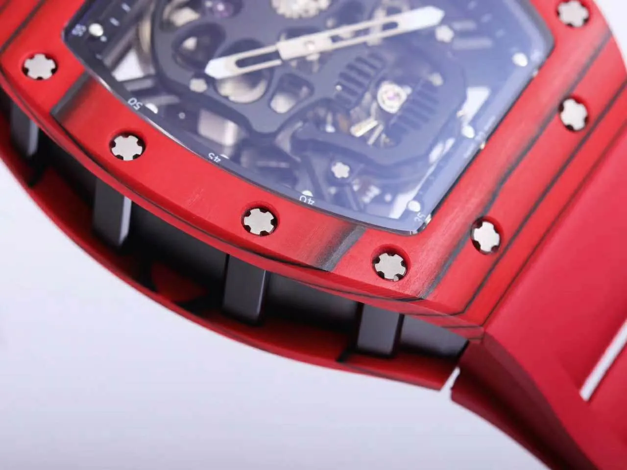 RM 052-01 Tourbillon Black Skull en carbono NTPT rojo - Imagen 7
