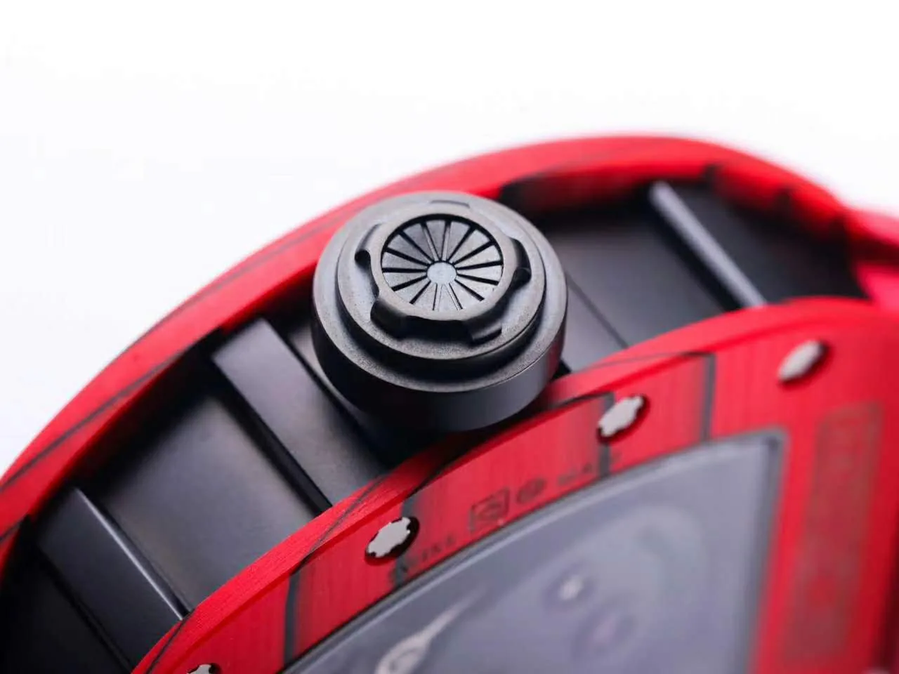 RM 052-01 Tourbillon Black Skull en carbono NTPT rojo - Imagen 8