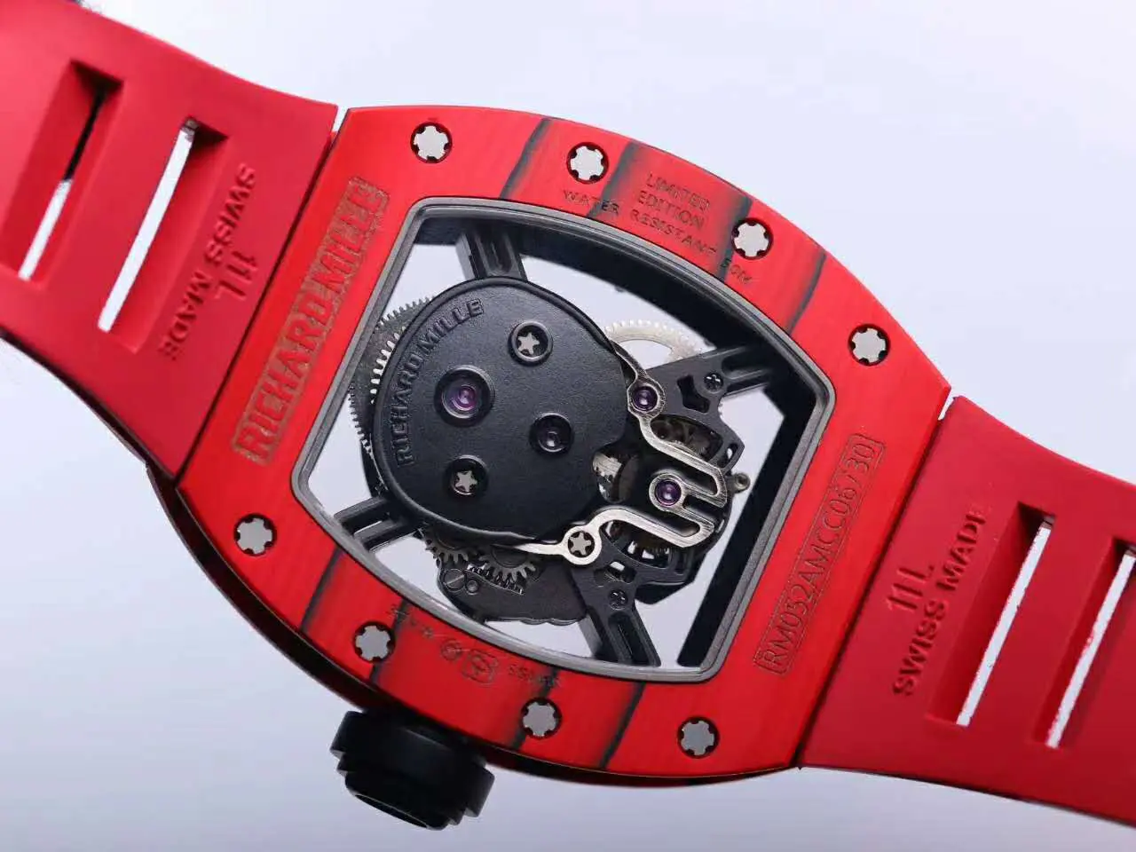 RM 052-01 Tourbillon Black Skull en carbono NTPT rojo - Imagen 6