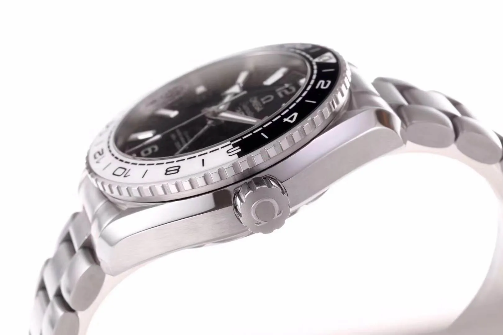 Seamaster Planet Ocean 600M Co-Axial Master Chronometer GMT 43.5mm “Tai Chi” - Imagen 8
