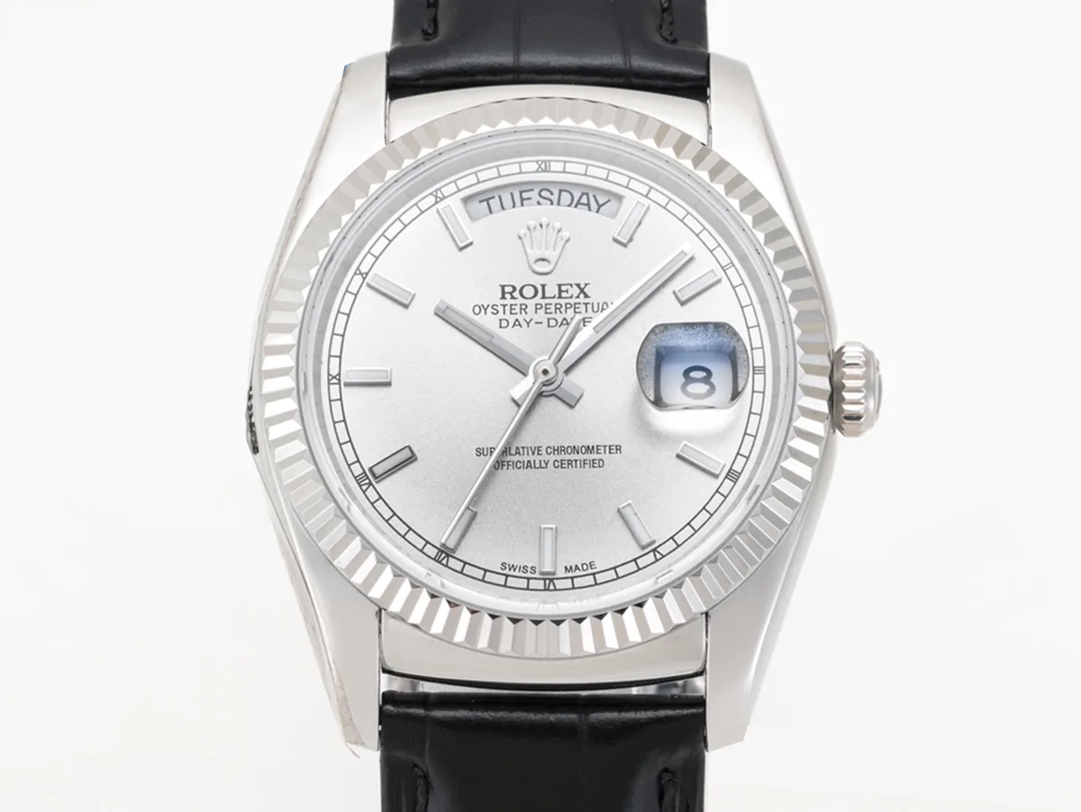 Day-Date 40 quadrante argento in oro bianco su cinturino in pelle - immagine 4