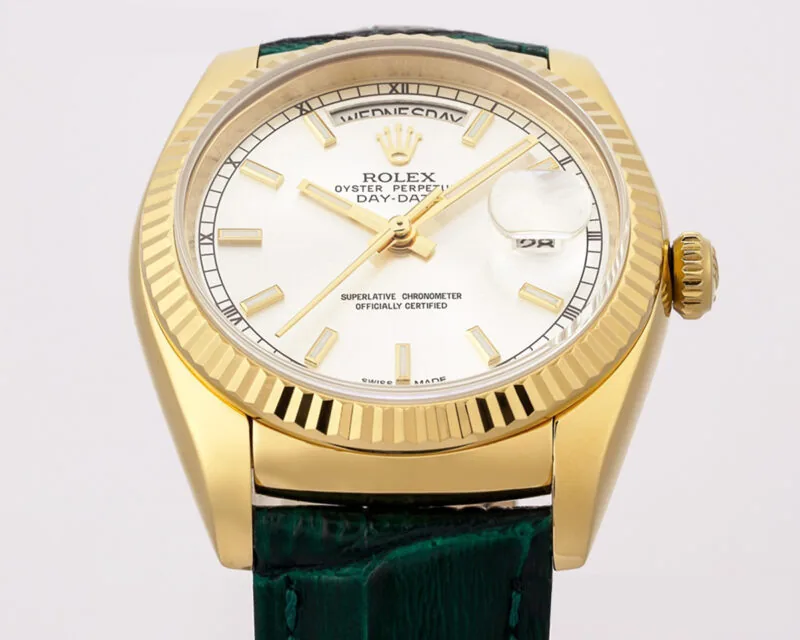 Day-Date 40 esfera verde en oro amarillo con correa de piel - Imagen 5