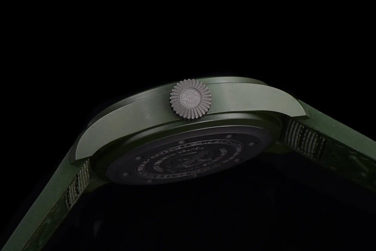 Big Pilot’s Watch 43 IW329802 Top Gun Edition Woodland con correa de camuflaje - Imagen 9