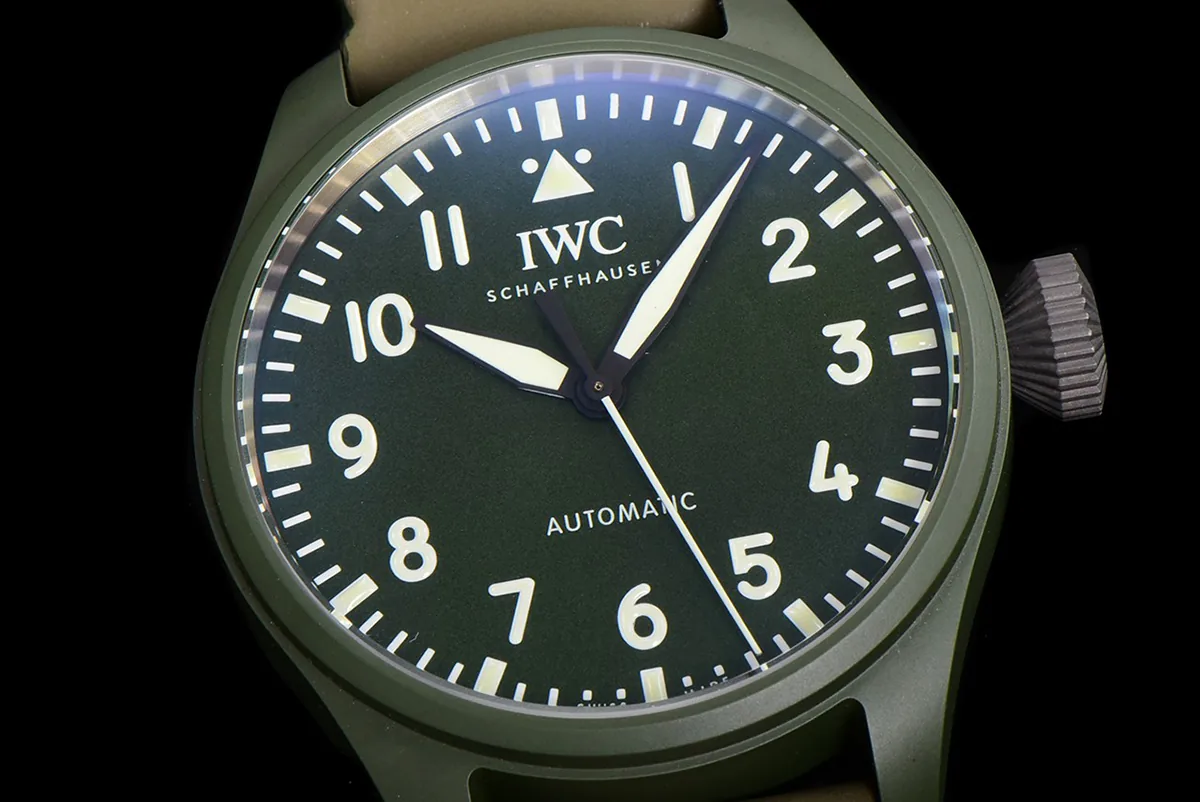 Big Pilot’s Watch 43 IW329802 Top Gun Edition Woodland con correa de camuflaje - Imagen 3