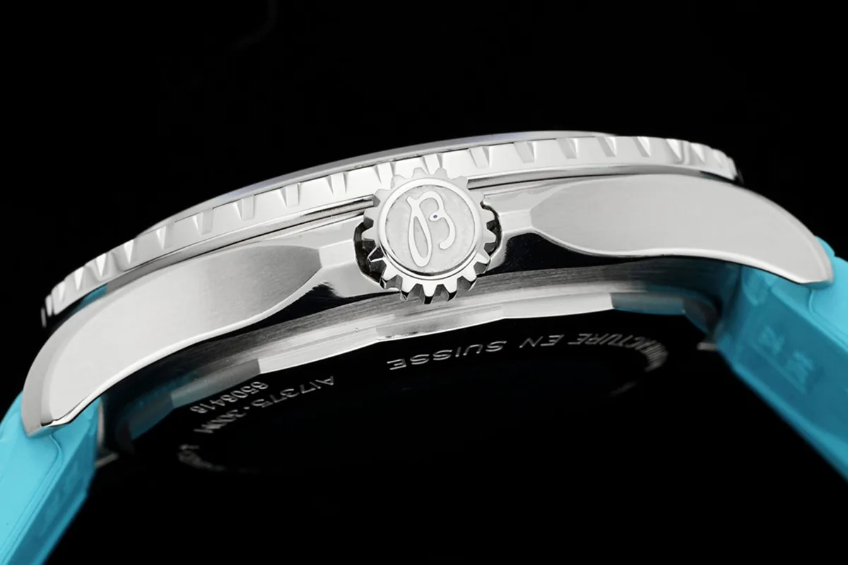 Superocean Automatic 44 esfera azul Tiffany Ref: A17376211L2S1 - Imagen 5