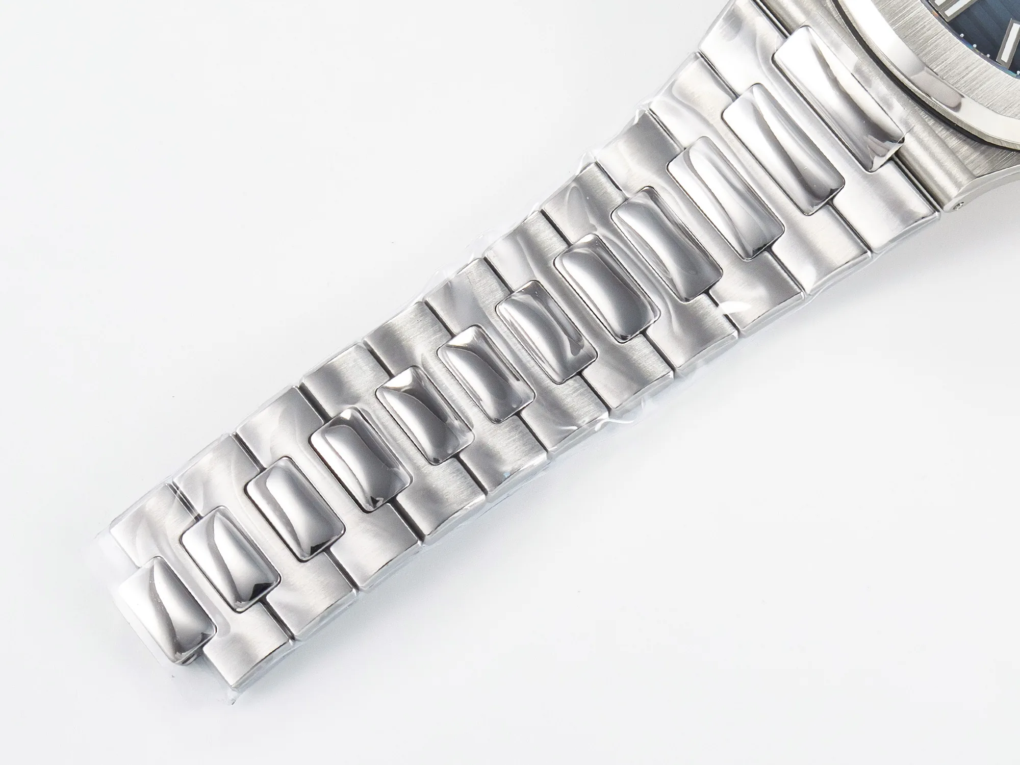 Nautilus 5711 3KF 1:1 Best Edition cadran blanc sur bracelet SS A324 Super Clone V2 – Image 14