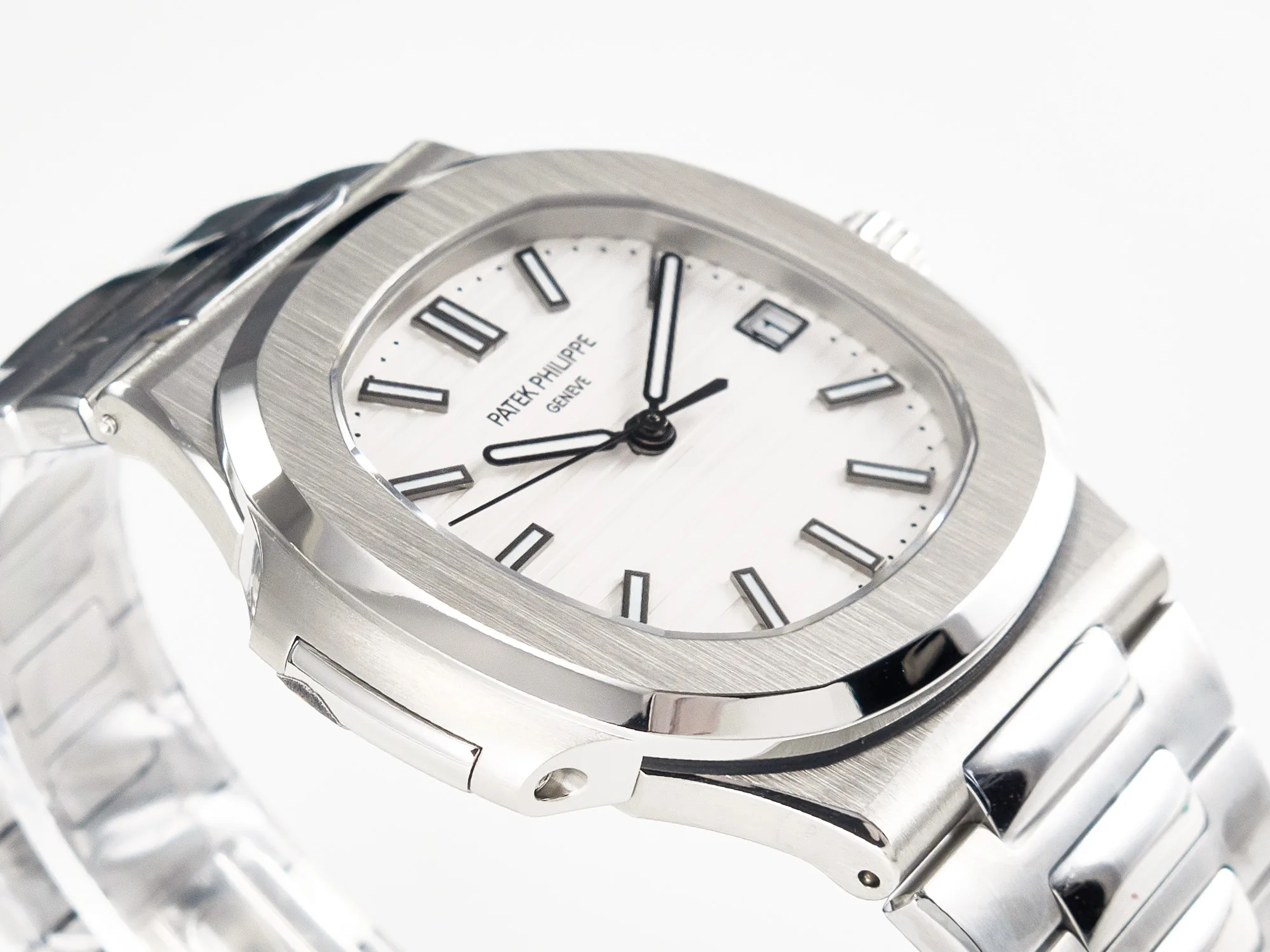 Nautilus 5711 3KF 1:1 Best Edition cadran blanc sur bracelet SS A324 Super Clone V2 – Image 6