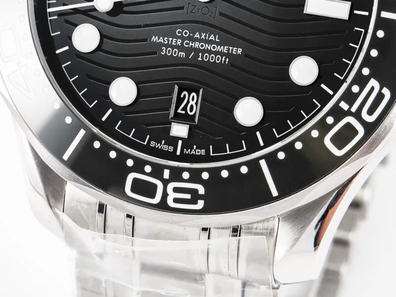 Seamaster Diver 300M VSF 1:1 Best Edition cerámica negra esfera negra con brazalete SS A8800 V2 - Imagen 11