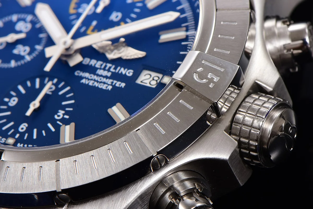 Avenger Bandit Blue Dial in Steel