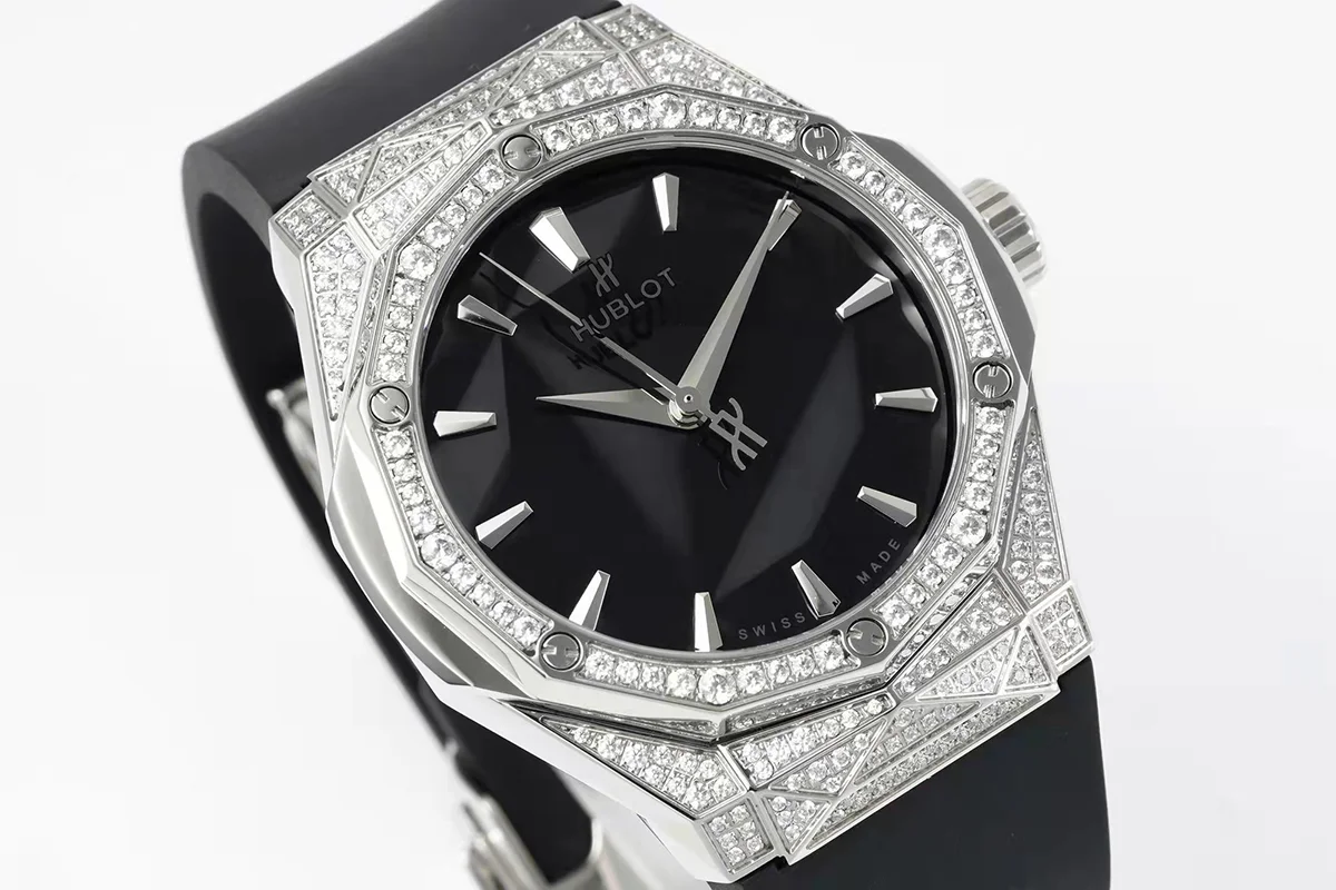 Classic Fusion Orlinski Titanium Alternative Pave 40mm Black Dial