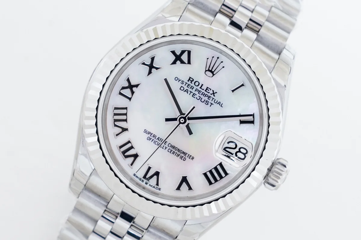 Datejust 36 126234 White MOP Dial in Steel on Jubilee Bracelet