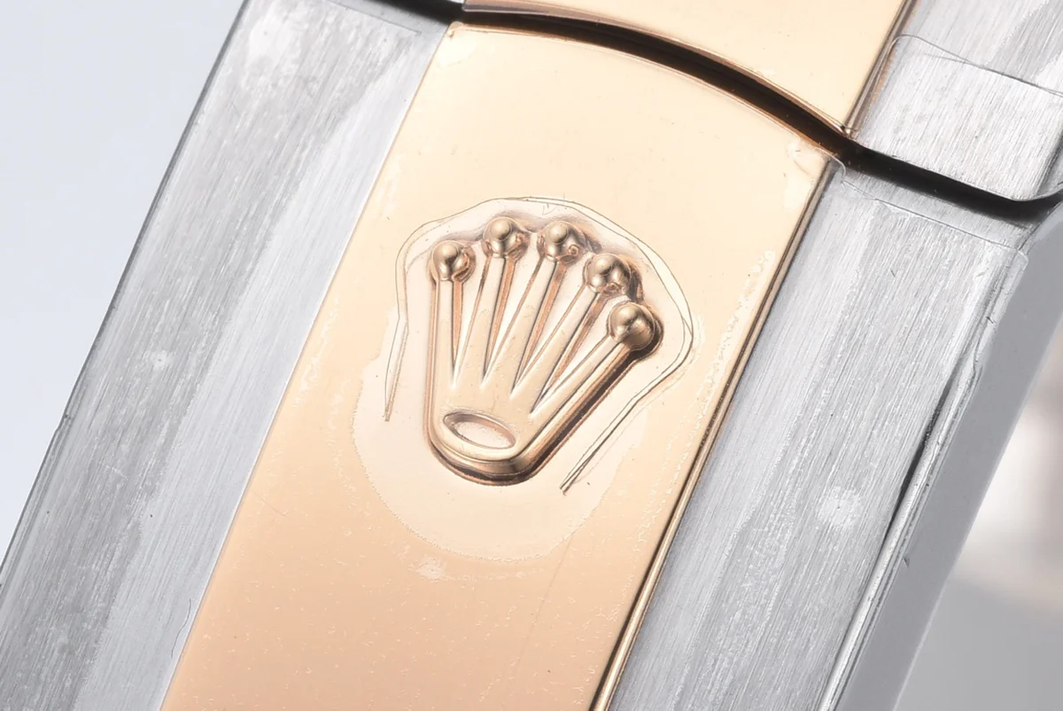 Datejust 41 126331 Pink Sundust Dial Diamond Markers in Everose/Steel on Jubilee Bracelet
