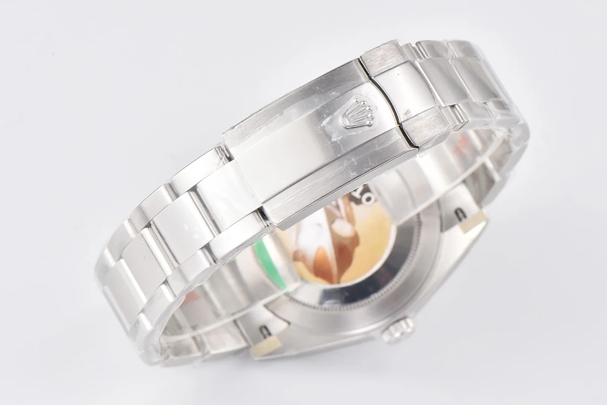 Datejust 41 126334 Silver Dial Stick Markers on Oyster Bracelet