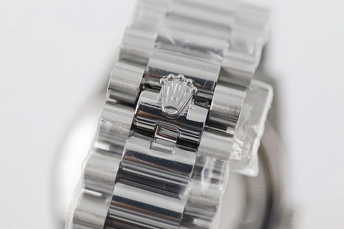 Day-Date 40 228206 Glacier Dial in Platinum