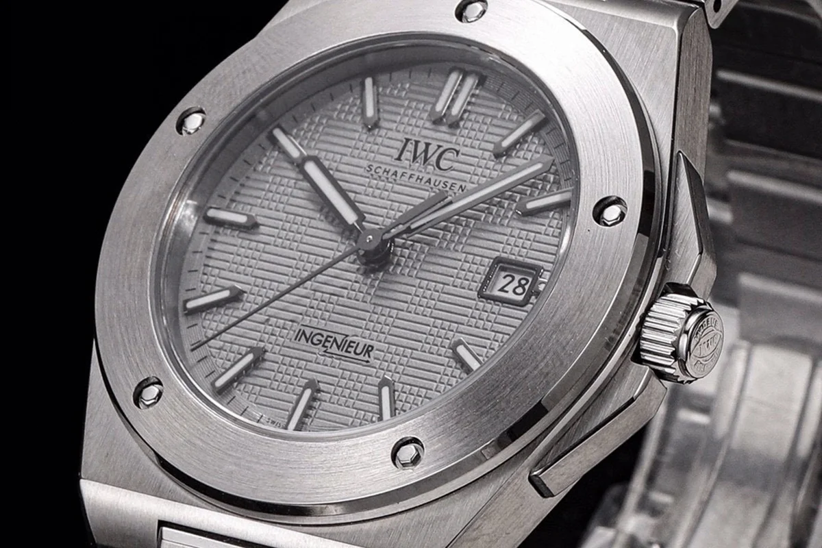 Ingenieur IW328904 Rhodium Dial Automatic 40