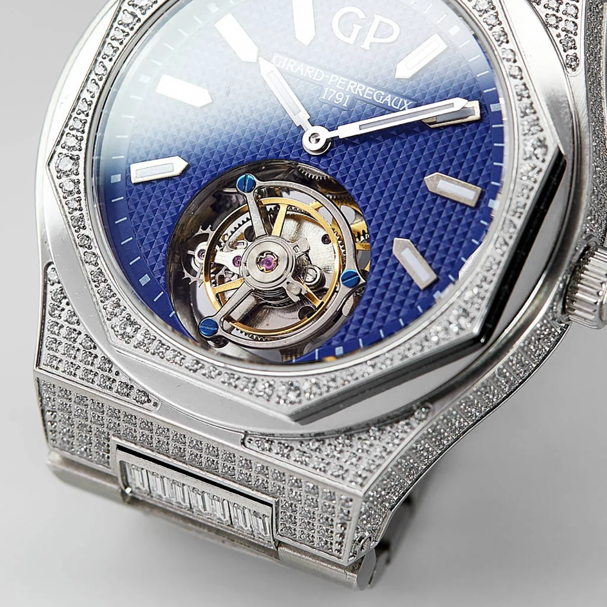 Laureato Tourbillon Blue Dial in Titanium