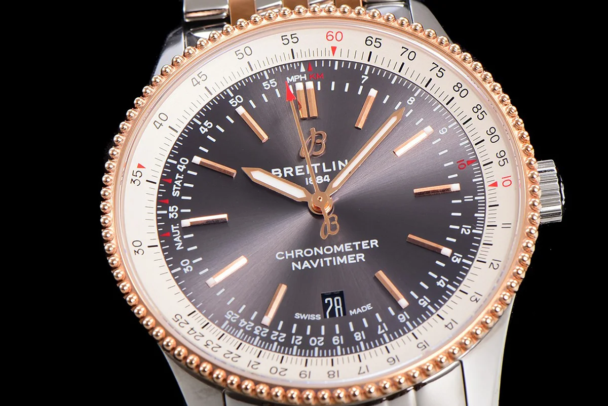 Navitimer Automatic 41 Grey Dial in Steel/Rose Gold on Bracelet