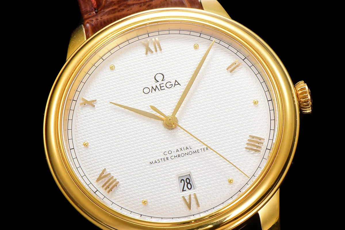 Omega De Ville Prestige Co‑Axial Master Chronometer 40mm White Dial in Yellow Gold