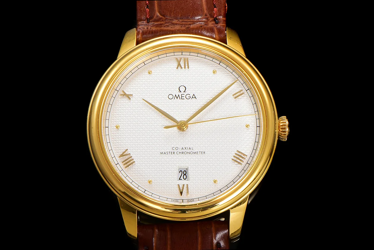 Omega De Ville Prestige Co‑Axial Master Chronometer 40mm White Dial in Yellow Gold
