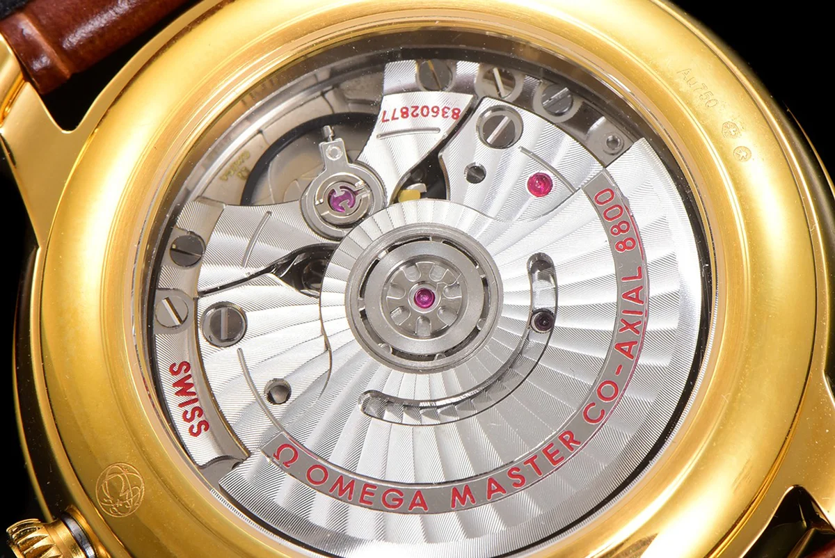 Omega De Ville Prestige Co‑Axial Master Chronometer 40mm White Dial in Yellow Gold