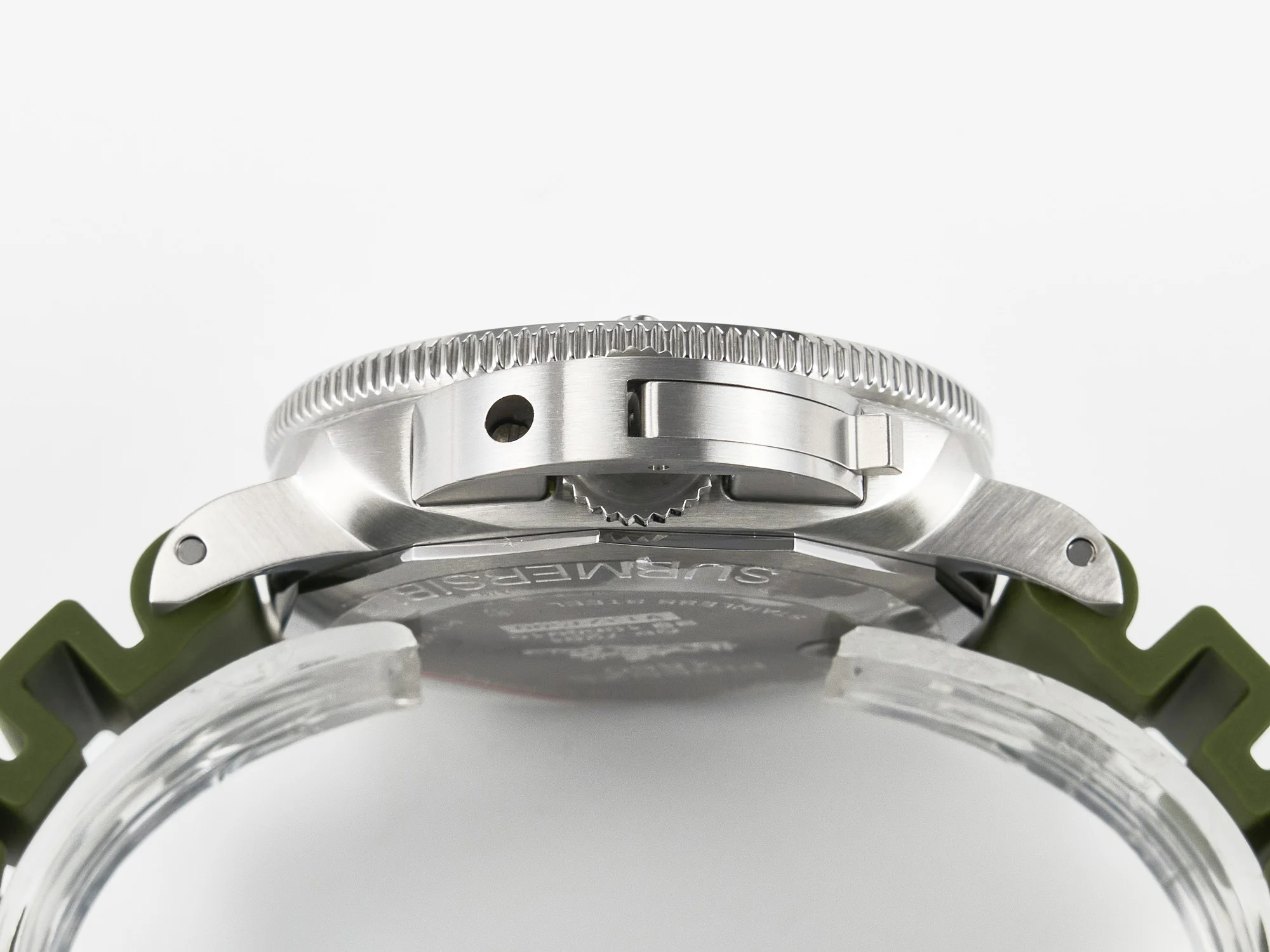 PAM1055 Luminor Submersible 42mm Verde Militare VSF 1:1 Best Edition on Green Rubber Strap P.900 Clone