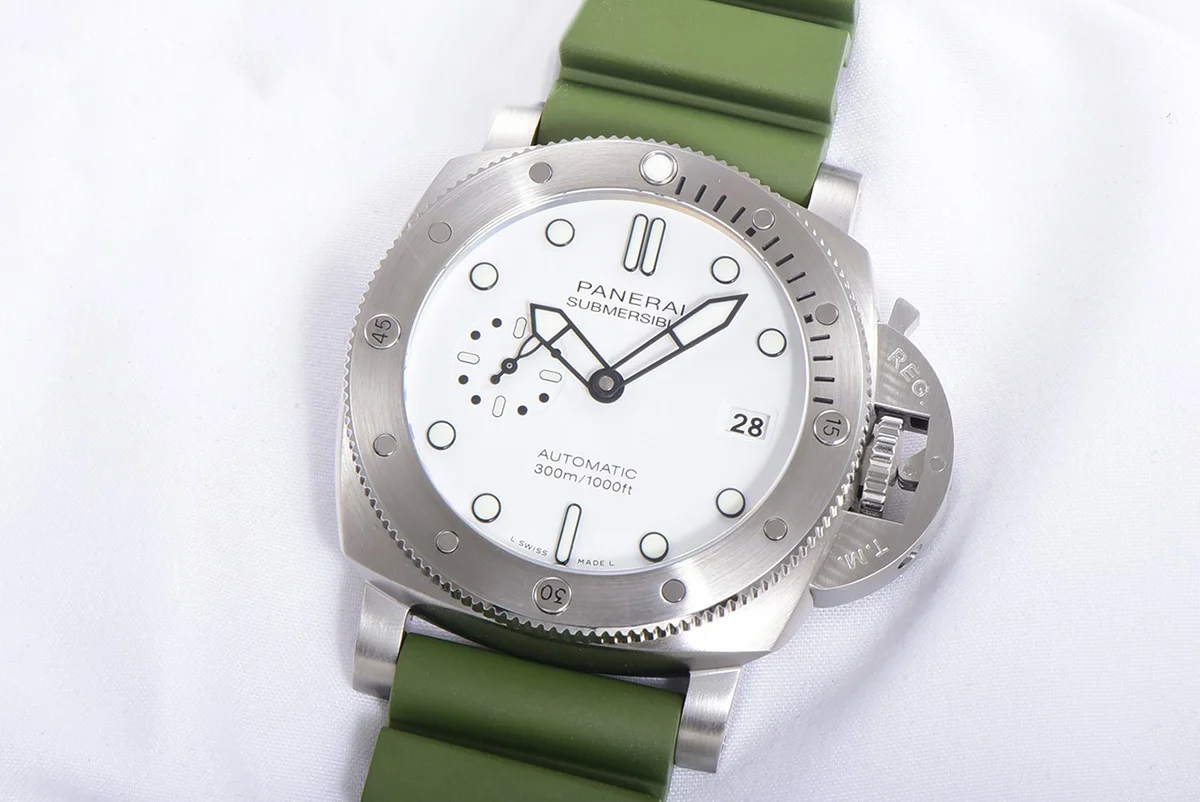 PAM1226 Submersible QuarantaQuattro Bianco 44mm