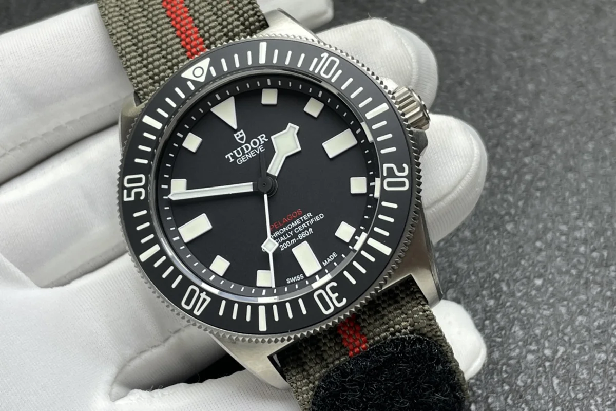 Pelagos FXD Ref. M25717N-0001