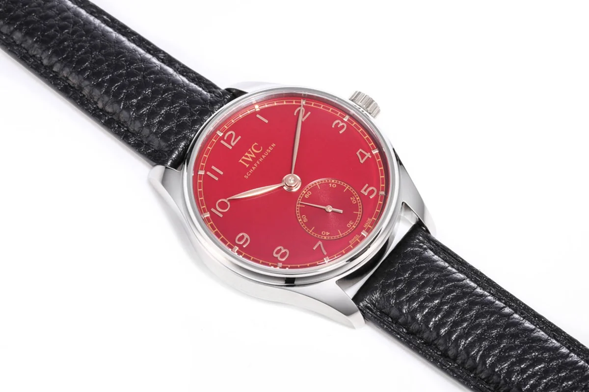 Portugieser Automatic 40 IW3583 Red Dial in Steel