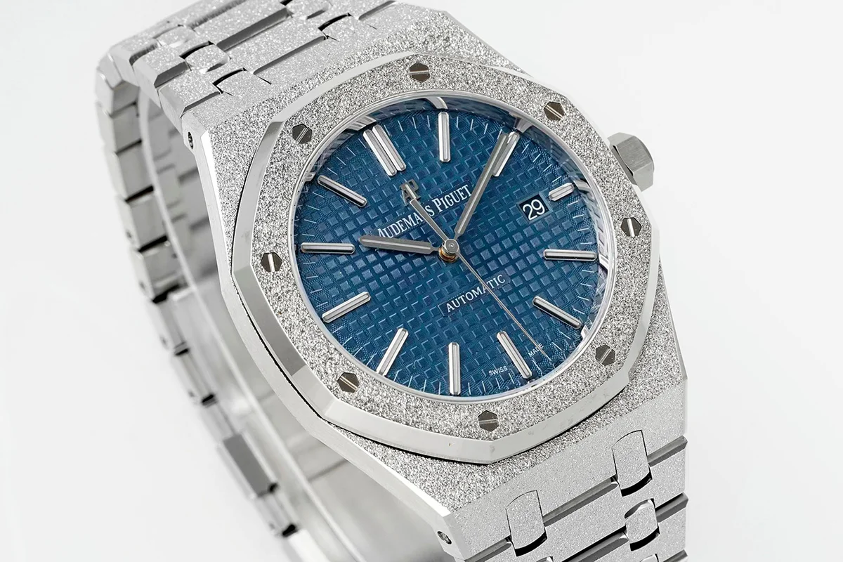 Royal Oak 15450ST 37mm Blue Dial in Frosted Gold