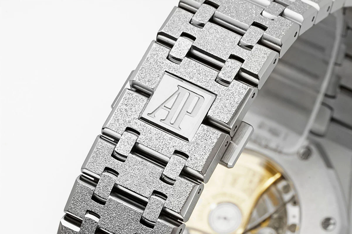 Royal Oak 15450ST 37mm Grey Dial in Frosted Gold
