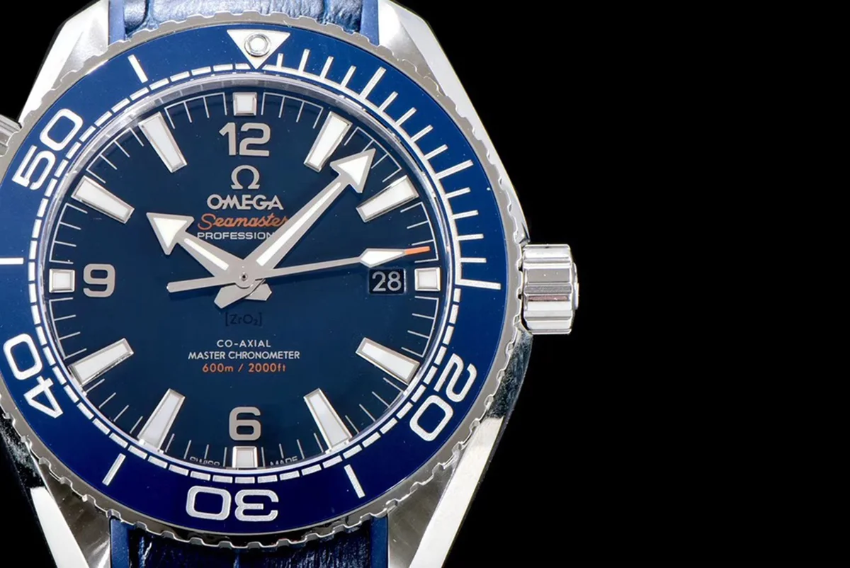 Seamaster Planet Ocean 600M 43.5mm Blue Dial in Steel on Leather Strap