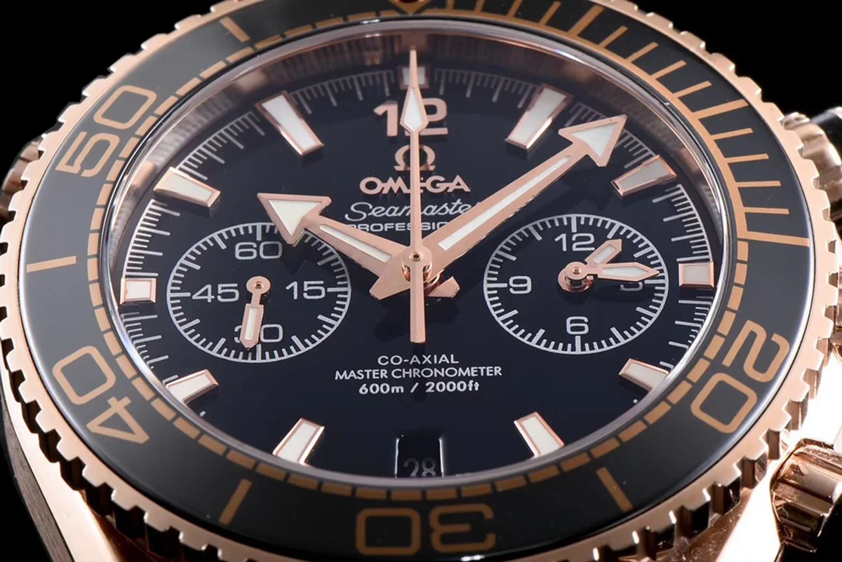 Seamaster Planet Ocean 600M 45.5mm Sedna™ Gold on Black Leather Strap