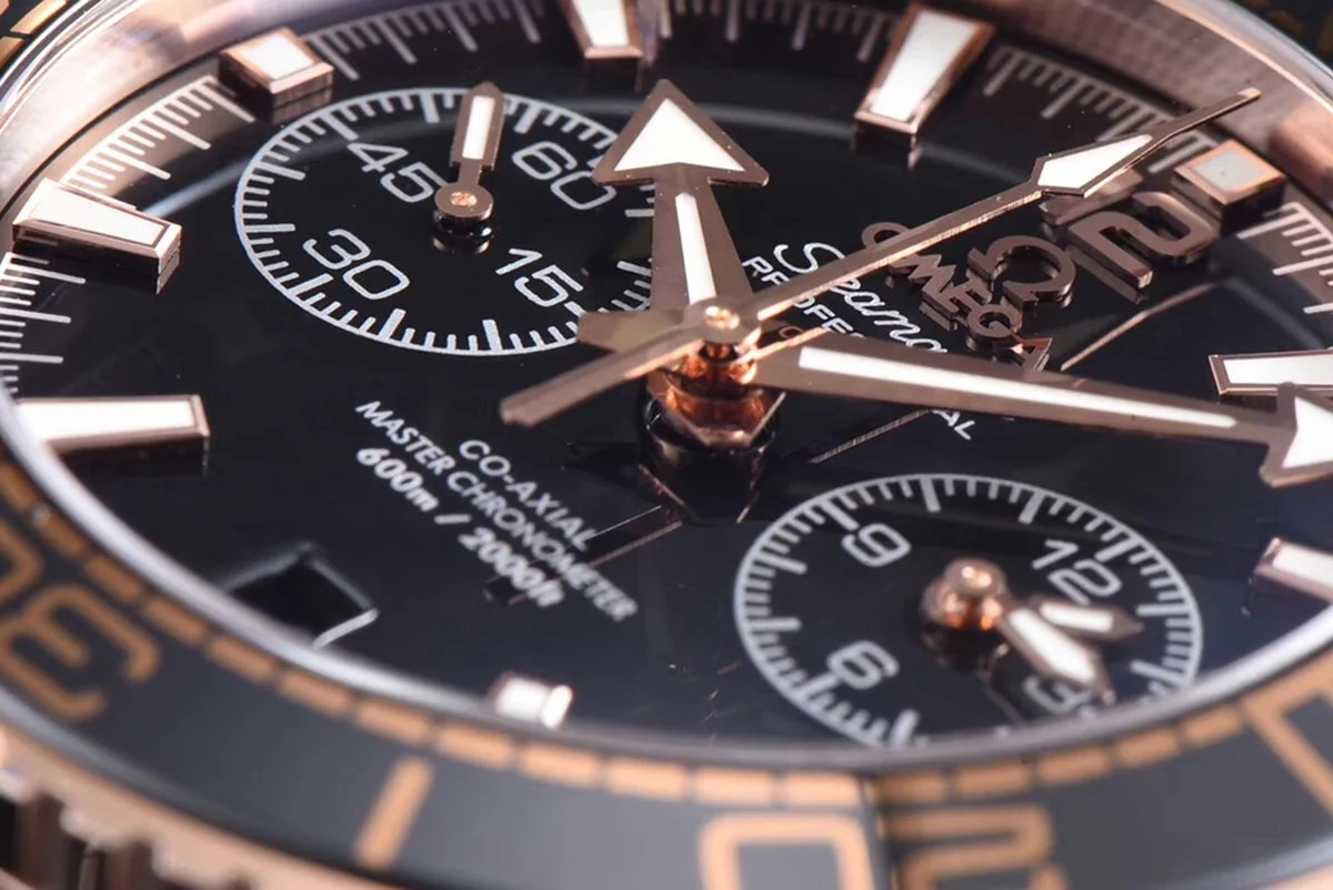 Seamaster Planet Ocean 600M 45.5mm Sedna™ Gold on Black Leather Strap